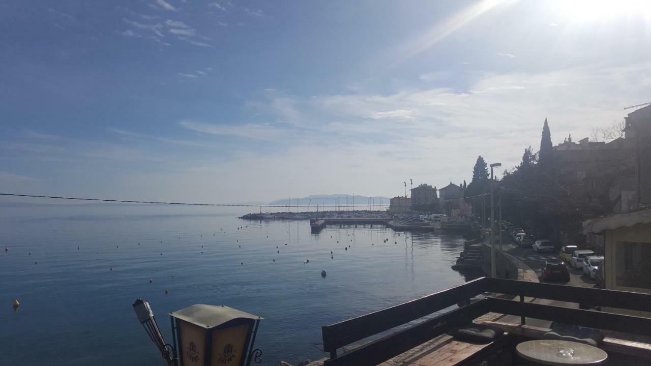 Studio Apartman Nina Daire Rijeka Dış mekan fotoğraf